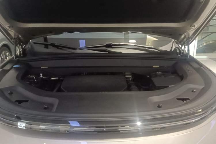 Used Li Auto L9 2022 Max model Engine Bay