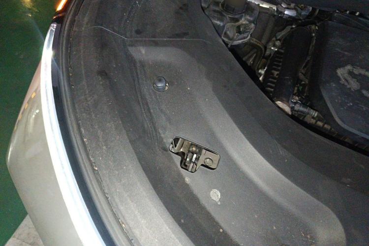 Used Li Auto L9 2022 Max model Engine Bay Right