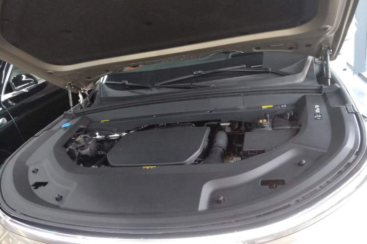 Used Li Auto L9 2022 Max model Engine Bay