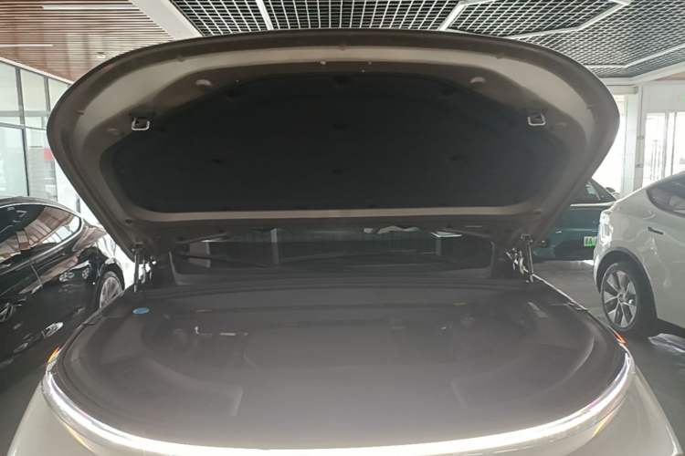 Used Li Auto L9 2022 Max model Engine Bay