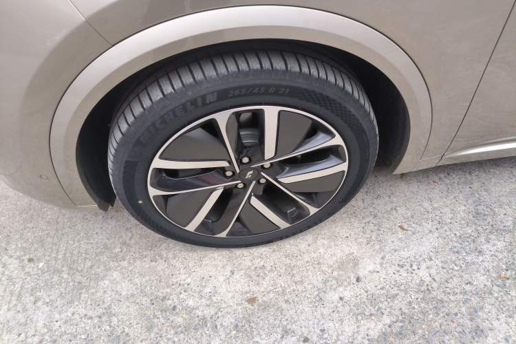 Used Li Auto L9 2022 Max model Exterior 1