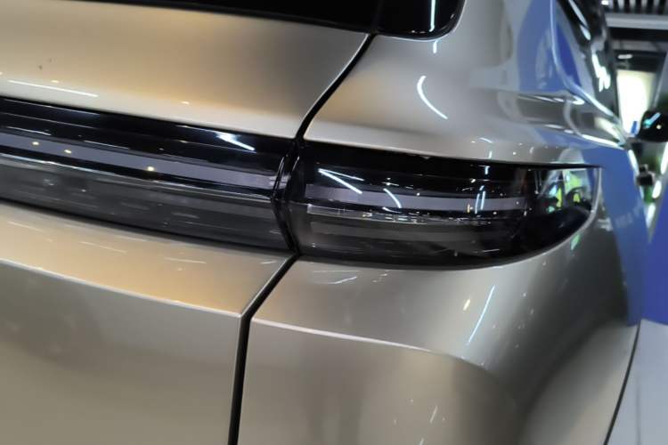 Used Li Auto L9 2022 Max model Exterior 3