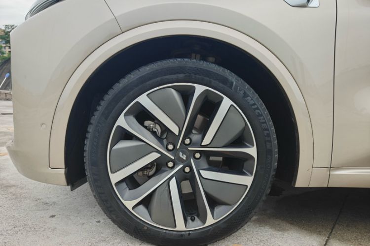 Used Li Auto L9 2022 Max model Exterior 3