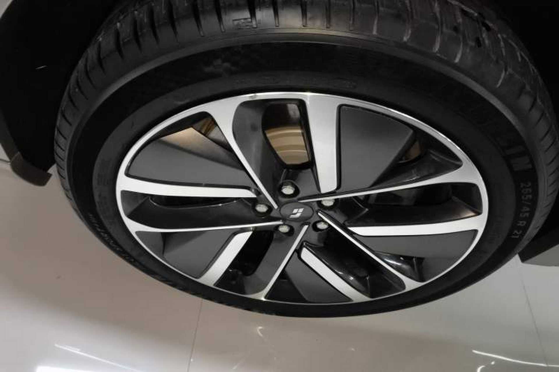 Used Li Auto L9 2022 Max model Exterior 4