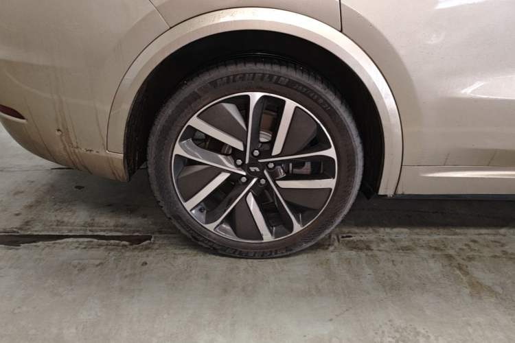 Used Li Auto L9 2022 Max model Exterior 5