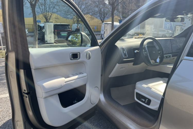 Used Li Auto L9 2022 Max model Interior 6