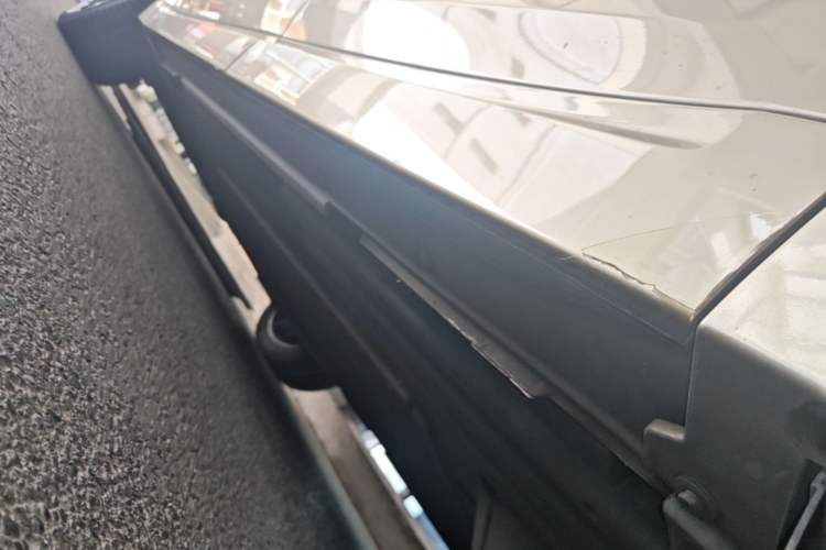 Used Li Auto L9 2022 Max model Left Side Sill