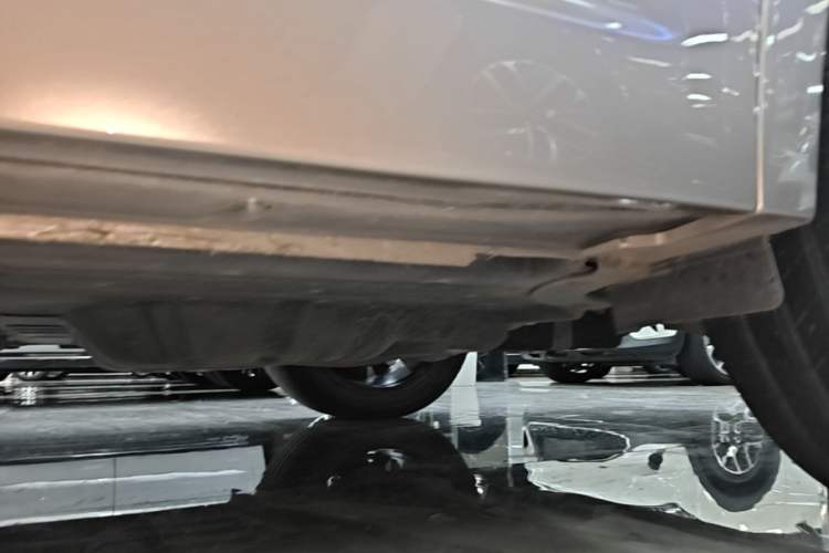 Used Li Auto L9 2022 Max model Left Side Sill