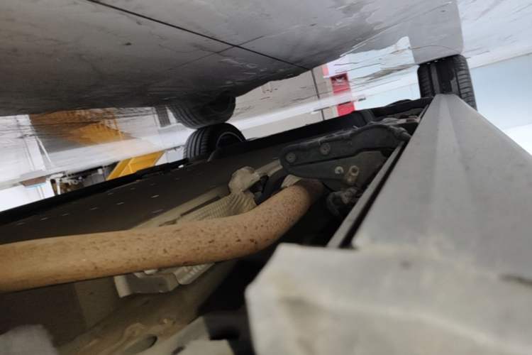 Used Li Auto L9 2022 Max model Left Side Sill