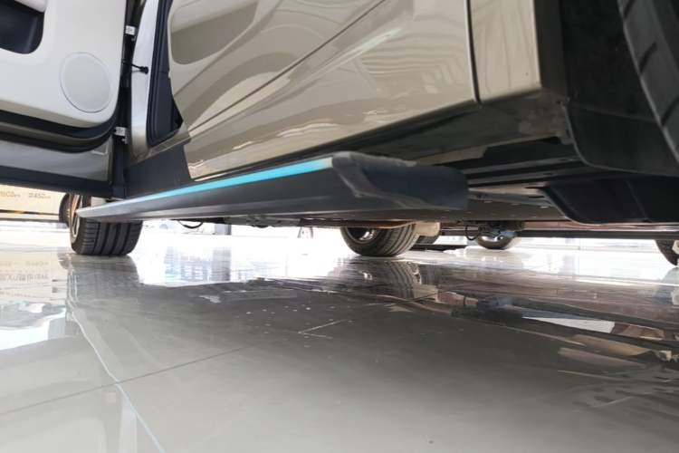 Used Li Auto L9 2022 Max model Left Side Sill
