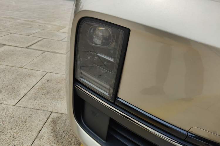 Used Li Auto L9 2022 Max model Right Front Headlight