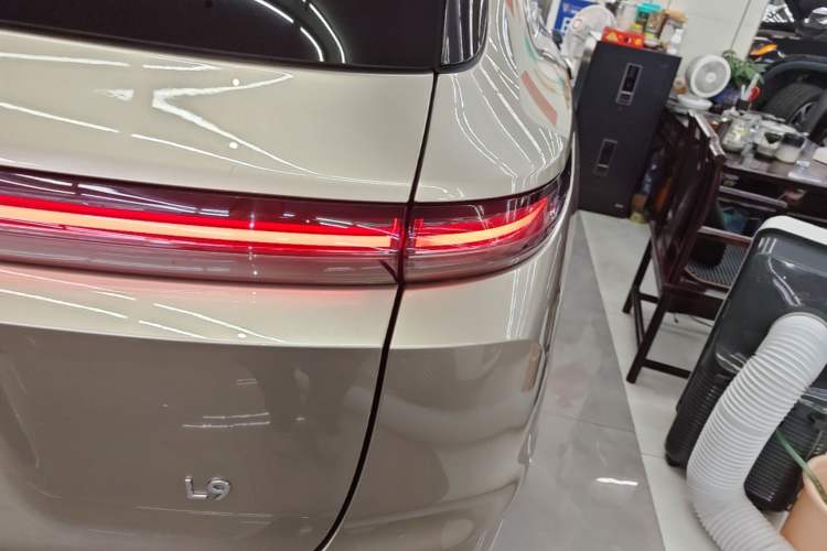 Used Li Auto L9 2022 Max model Right Rear Taillight