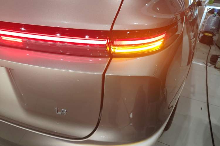 Used Li Auto L9 2022 Max model Right Rear Taillight