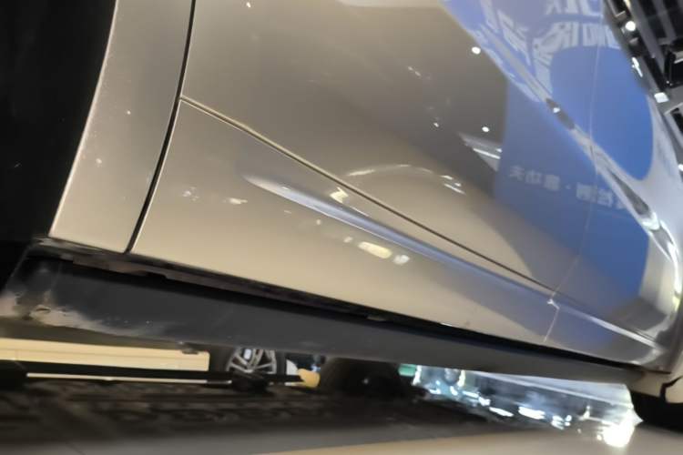 Used Li Auto L9 2022 Max model Right Side Sill
