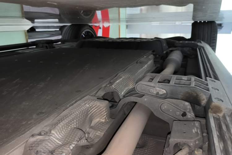 Used Li Auto L9 2022 Max model Right Side Sill