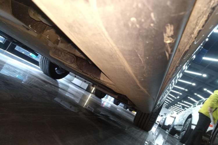 Used Li Auto L9 2022 Max model Right Side Sill