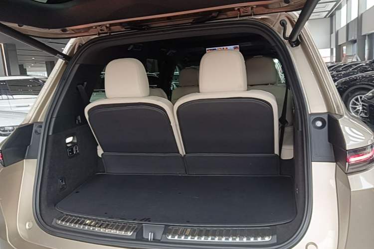 Used Li Auto L9 2022 Max model Trunk