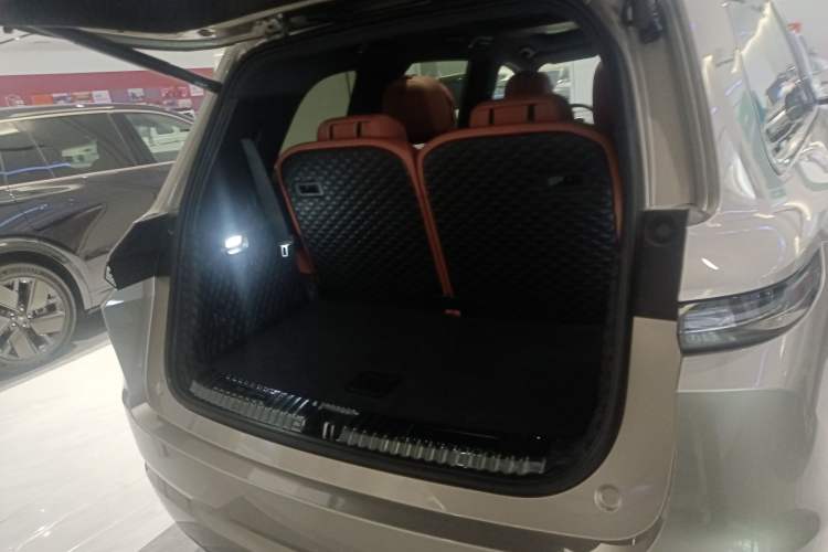 Used Li Auto L9 2022 Max model Trunk