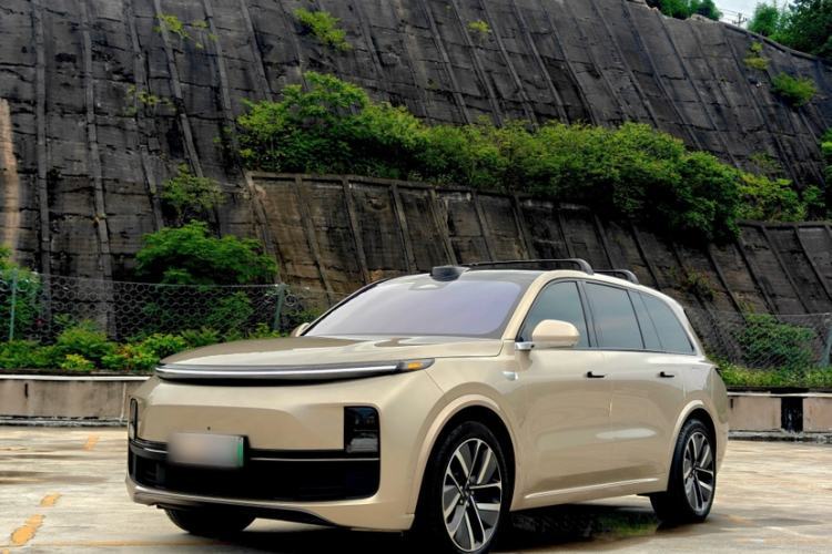 Used Li Auto L9 2022 Max model Guazi used car, China used car export, Used car for sale, Used cars, Cheapest cars for sale