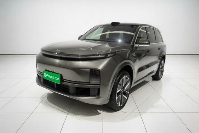 Ojetý Li Auto L9 2022 Max model