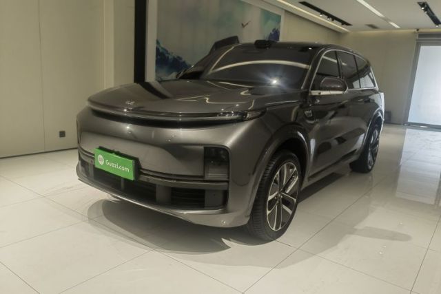 Ojetý Li Auto L9 2022 Max model