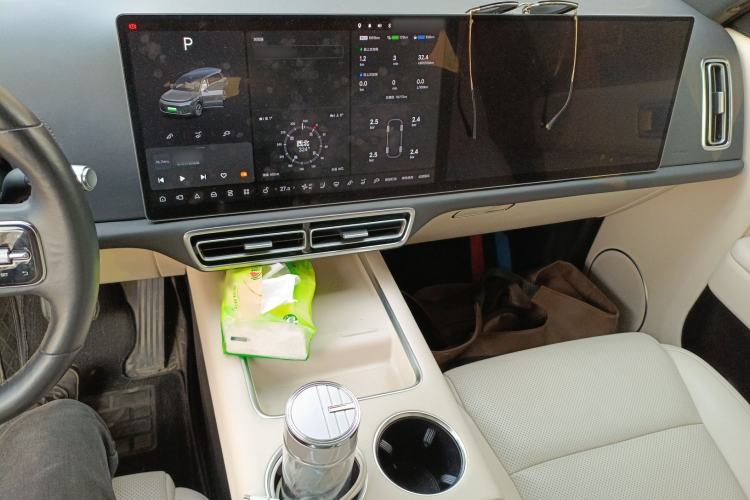 Used Li Auto L9 2022 Max model Audio And AC Panel