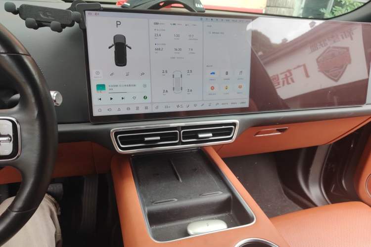 Used Li Auto L9 2022 Max model Audio And AC Panel