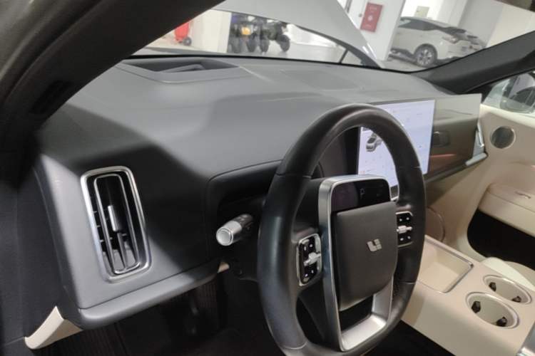 Used Li Auto L9 2022 Max model Center Console