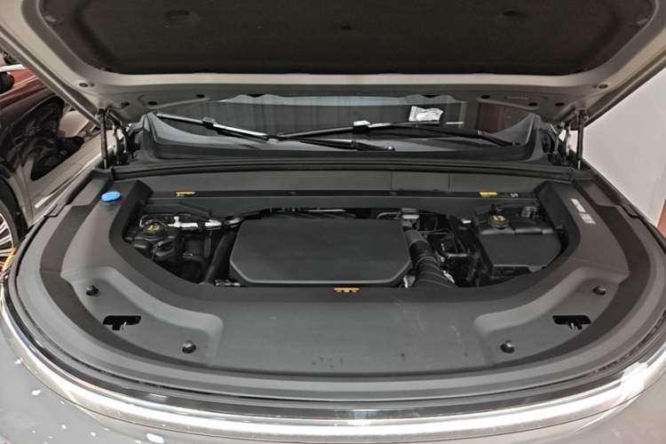 Used Li Auto L9 2022 Max model Engine Bay