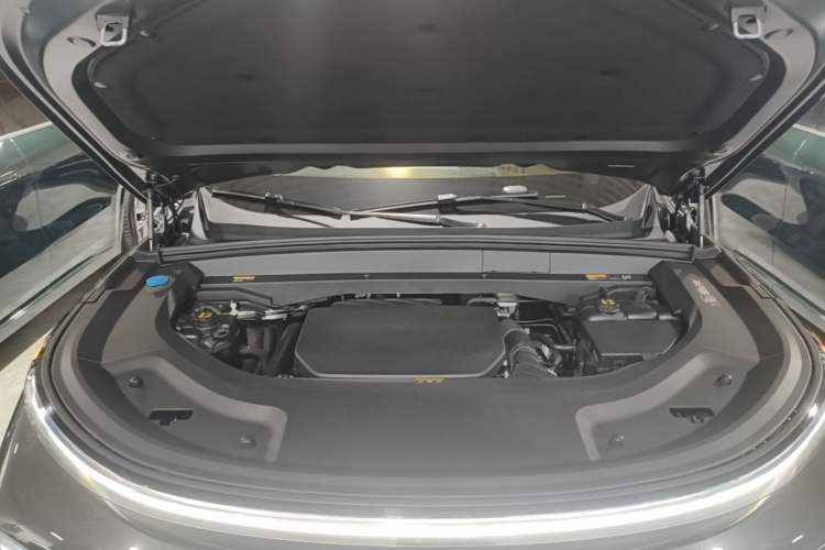 Used Li Auto L9 2022 Max model Engine Bay