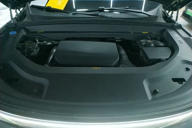 Used Li Auto L9 2022 Max model Engine Bay