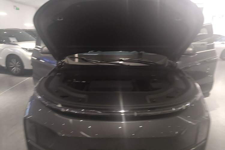 Used Li Auto L9 2022 Max model Engine Bay