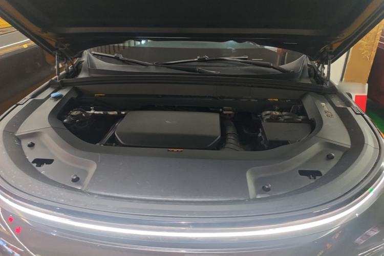 Used Li Auto L9 2022 Max model Engine Bay