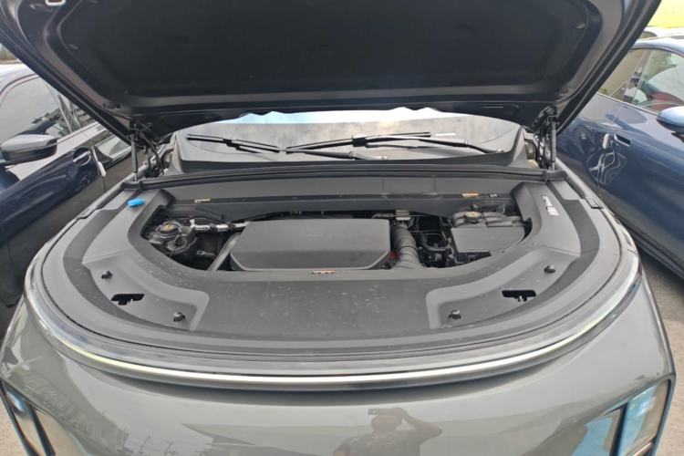 Used Li Auto L9 2022 Max model Engine Bay