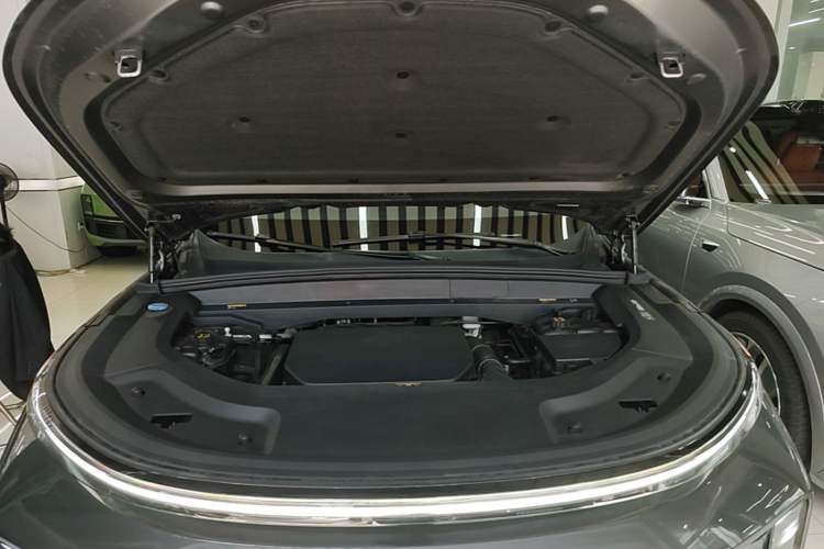 Used Li Auto L9 2022 Max model Engine Bay