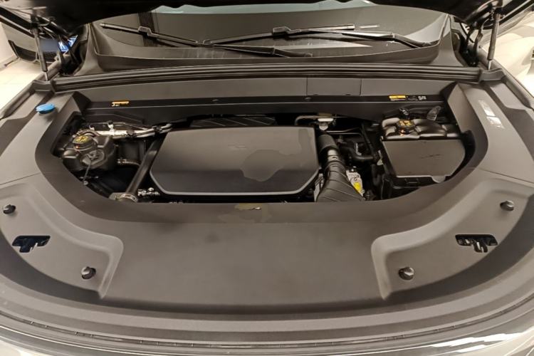 Used Li Auto L9 2022 Max model Engine Bay