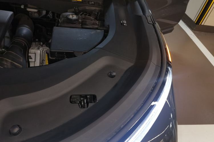 Used Li Auto L9 2022 Max model Engine Bay Left