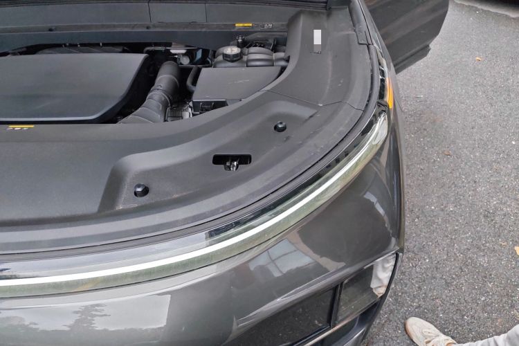 Used Li Auto L9 2022 Max model Engine Bay Left