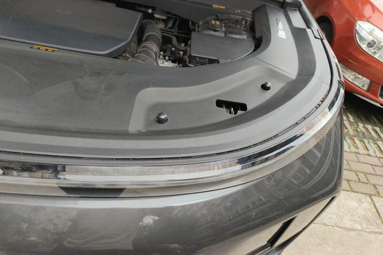 Used Li Auto L9 2022 Max model Engine Bay Left
