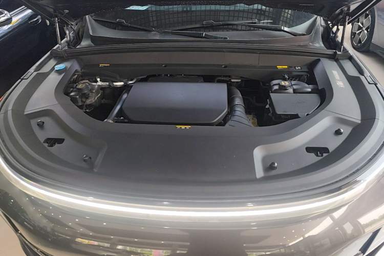 Used Li Auto L9 2022 Max model Engine Bay