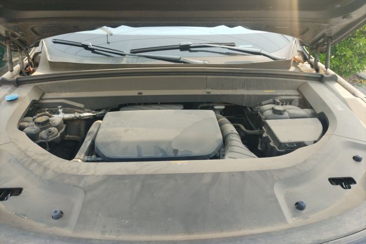 Used Li Auto L9 2022 Max model Engine Bay