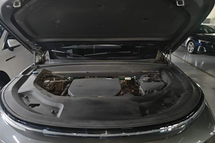 Used Li Auto L9 2022 Max model Engine Bay