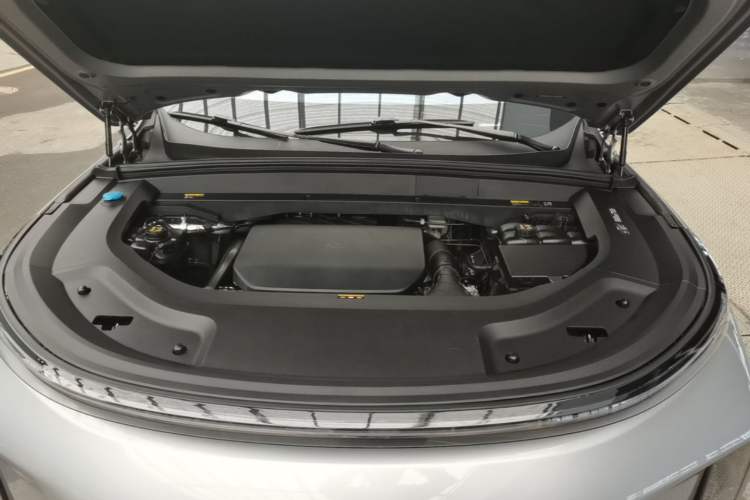 Used Li Auto L9 2022 Max model Engine Bay