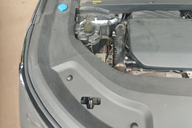 Used Li Auto L9 2022 Max model Engine Bay Right