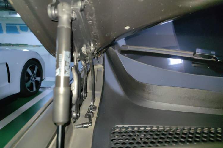 Used Li Auto L9 2022 Max model Engine Bay Right