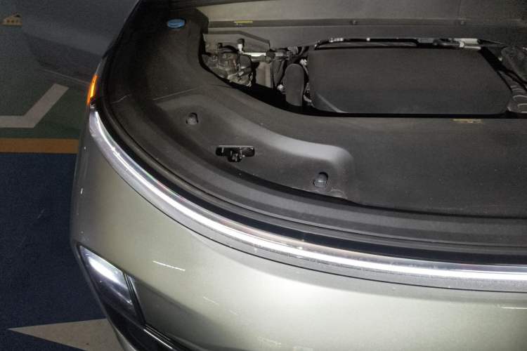 Used Li Auto L9 2022 Max model Engine Bay Right