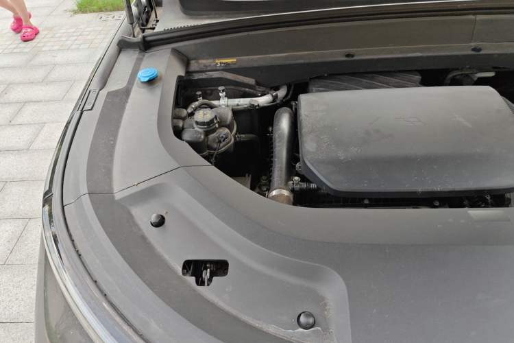 Used Li Auto L9 2022 Max model Engine Bay Right