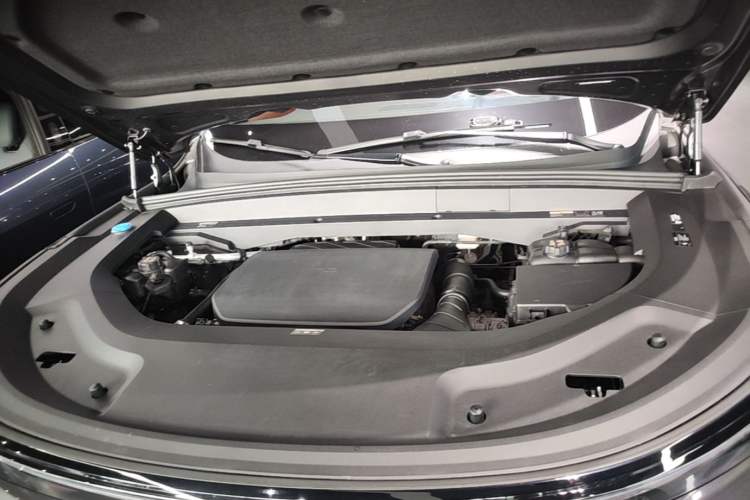 Used Li Auto L9 2022 Max model Engine Bay