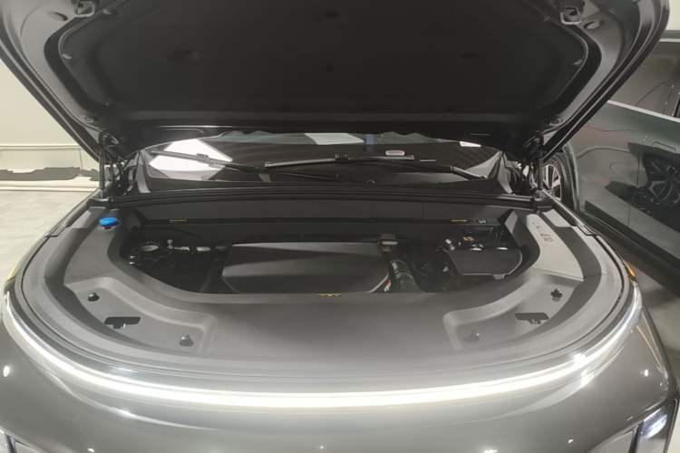 Used Li Auto L9 2022 Max model Engine Bay