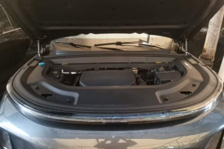 Used Li Auto L9 2022 Max model Engine Bay